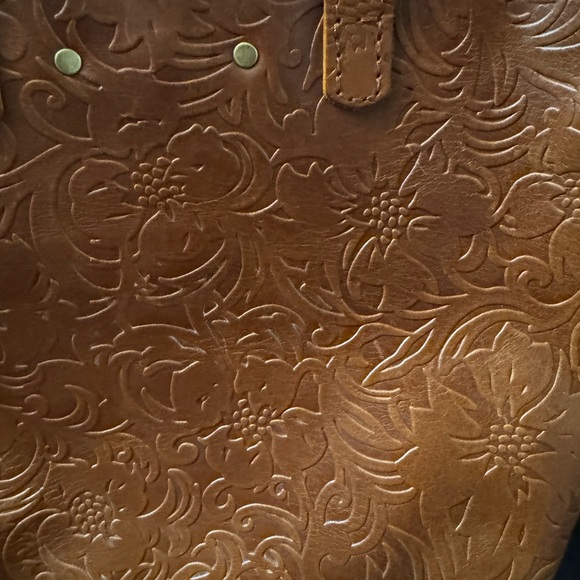 Used Portland Leather Goods Meadow Mini Crossbody Tote Leather Snap Closure - Picture 4 of 9